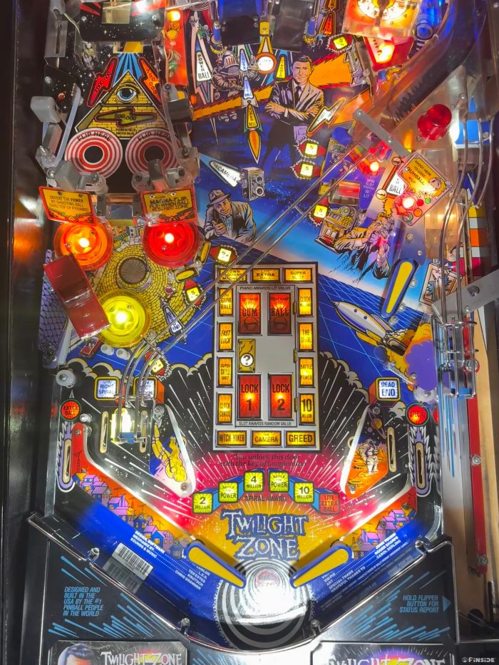 Twilight Zone Pinball - Gold - Image 12