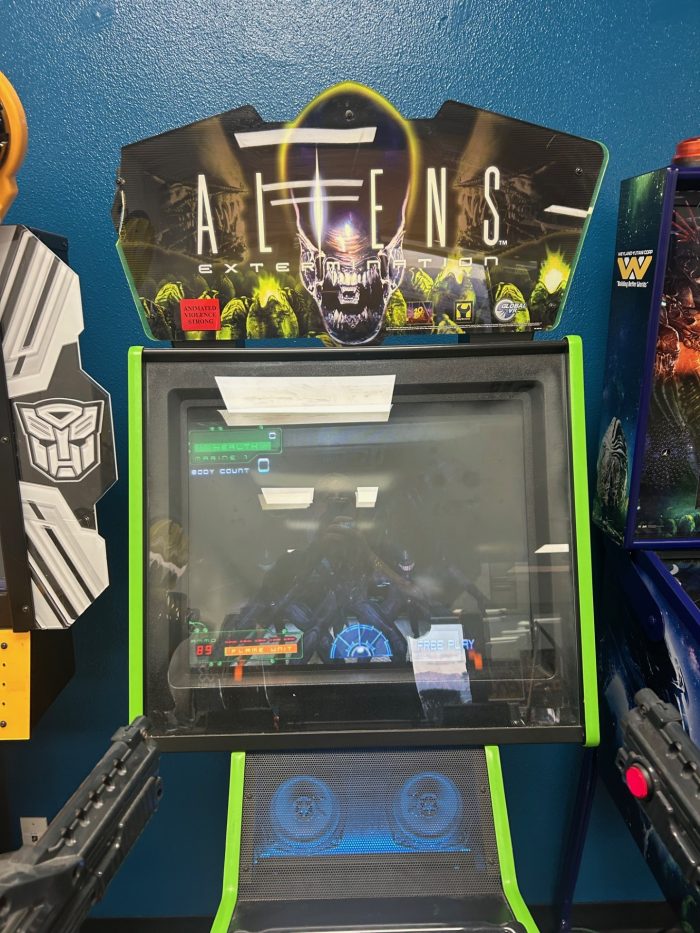 aliens arcade