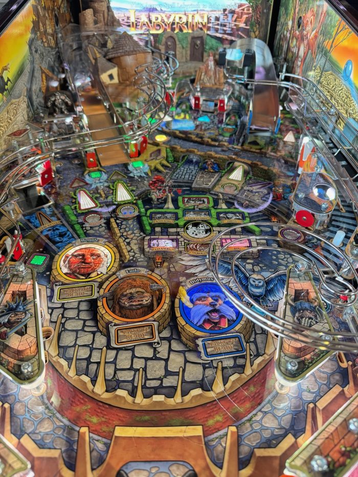 Jim Henson's Labyrinth Pinball - Image 21
