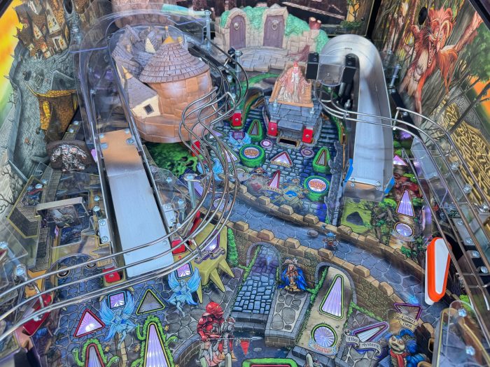 Jim Henson's Labyrinth Pinball - Image 26