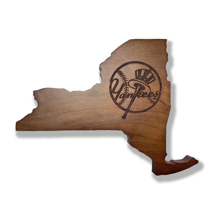 New York Yankees Wooden Magnetic Keyholder - Image 2