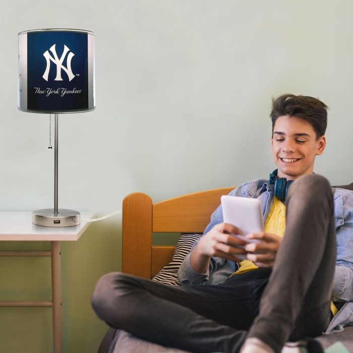 New York Yankees Chrome Lamp - Image 5