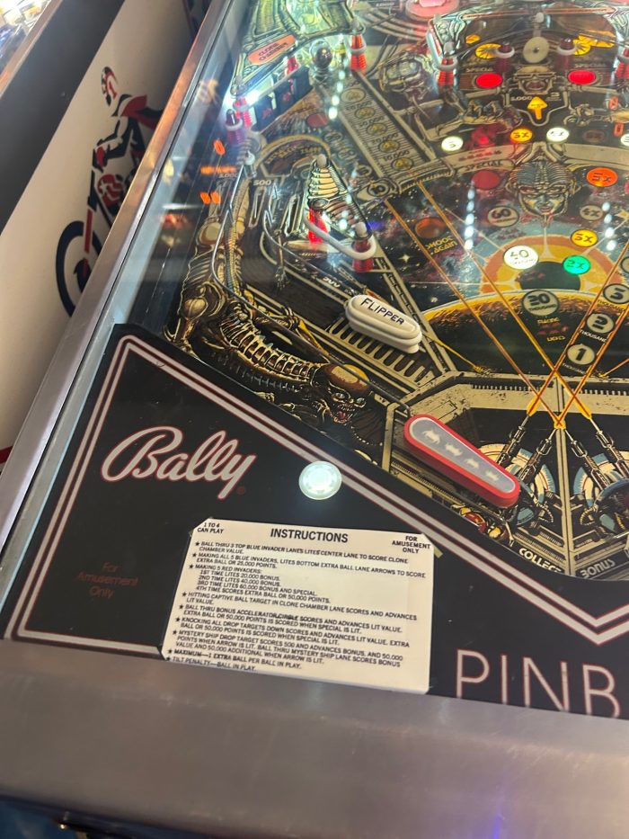Space Invaders Pinball - Image 5